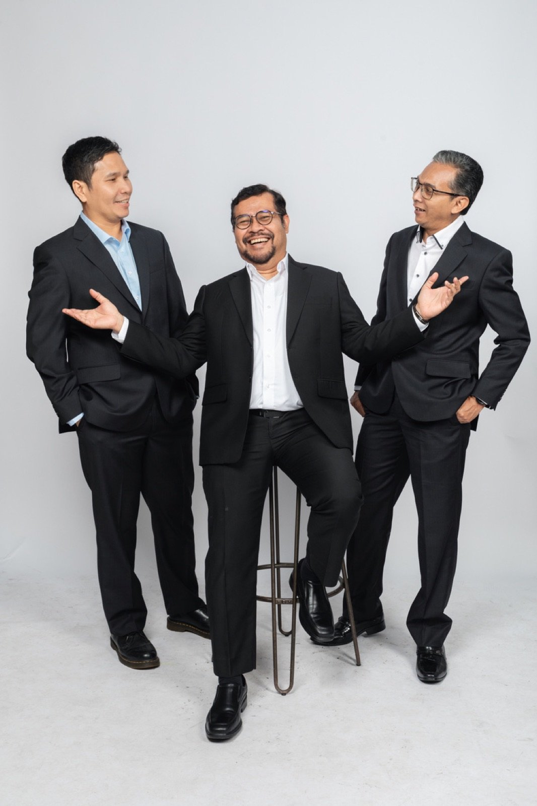 Photoshoot Dewan Direksi, Dewan Komisaris & Website — PGN — Perusahaan Gas Negara